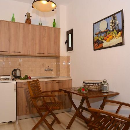 Alexandra Apartments Μελίκια Εξωτερικό φωτογραφία