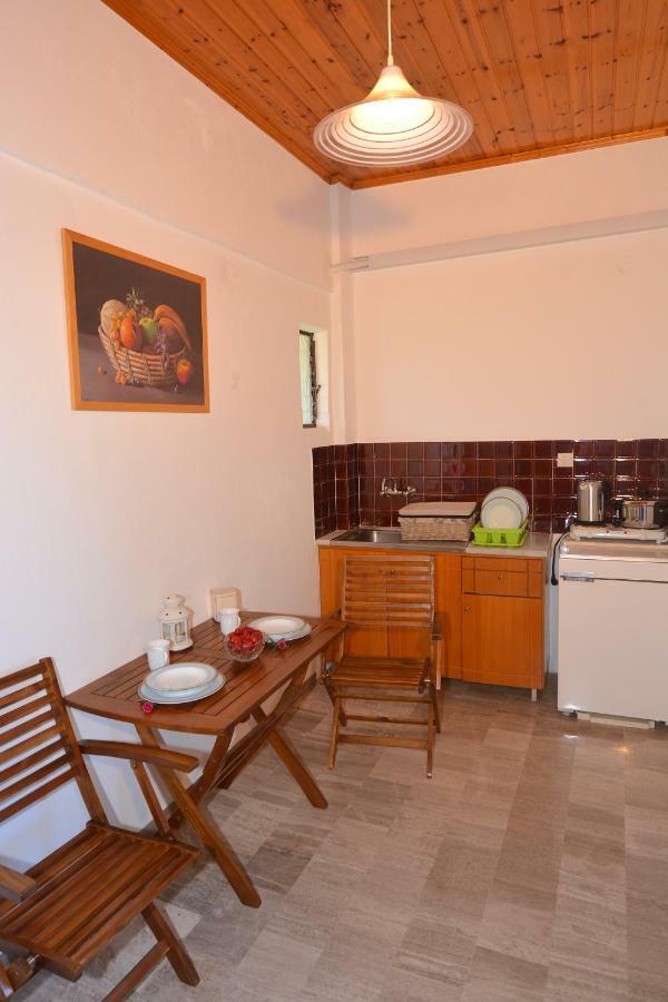 Alexandra Apartments Μελίκια Εξωτερικό φωτογραφία