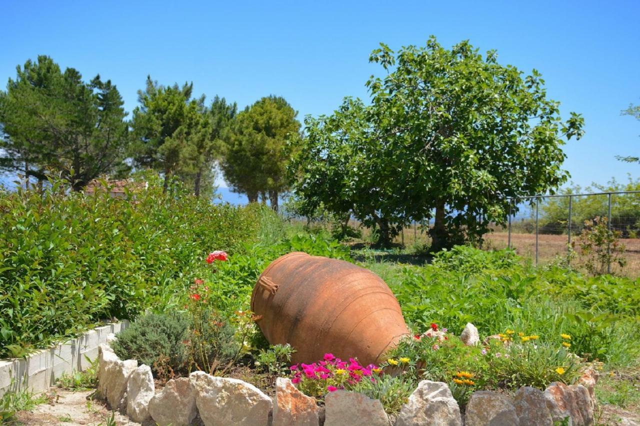 Alexandra Apartments Μελίκια Εξωτερικό φωτογραφία
